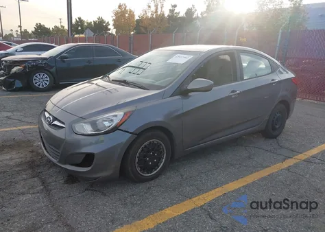 2013 Hyundai Accent Gls z USA, uszkodzony, nr VIN KMHCT4AE8DU548599